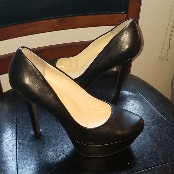 Pump - Picture 2 of 4